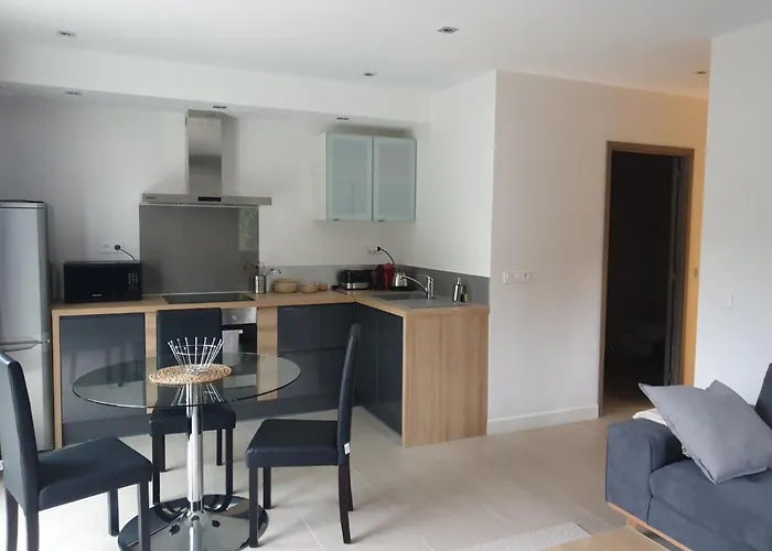 HPC Suites - Cassis Centre - Parking Securisé&Piscine Chauffée