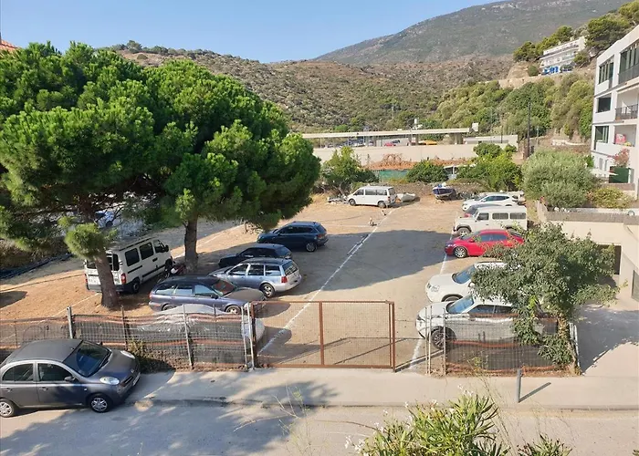 Gengina, Muy Centrico