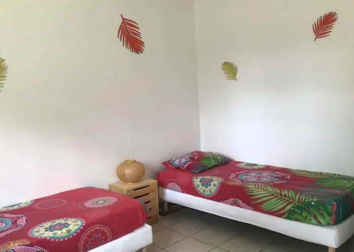 Ti Zandoli Avec Piscine Et Tres Belle Vue