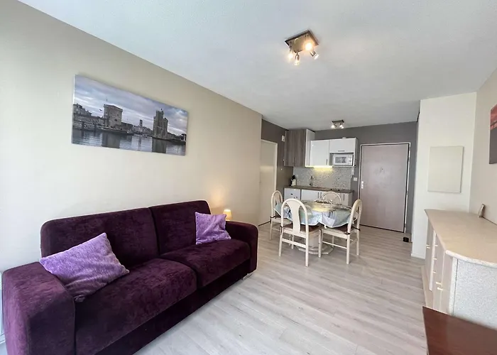 Studio Chaleureux Avec Balcon Et Parking, A 2 Pas De La Plage Et Du Port - La Rochelle - Fr-1-246-208