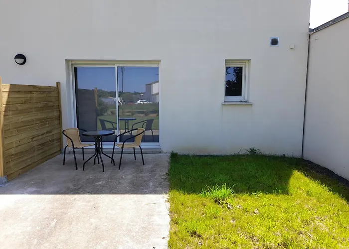 Studio lumineux avec terrasse