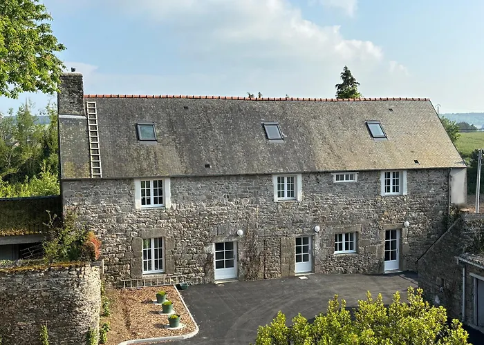 Du Manoir De Kergoniou Saint Joseph