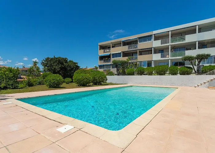 Apartment Les Vues De L'Argentiere By Interhome