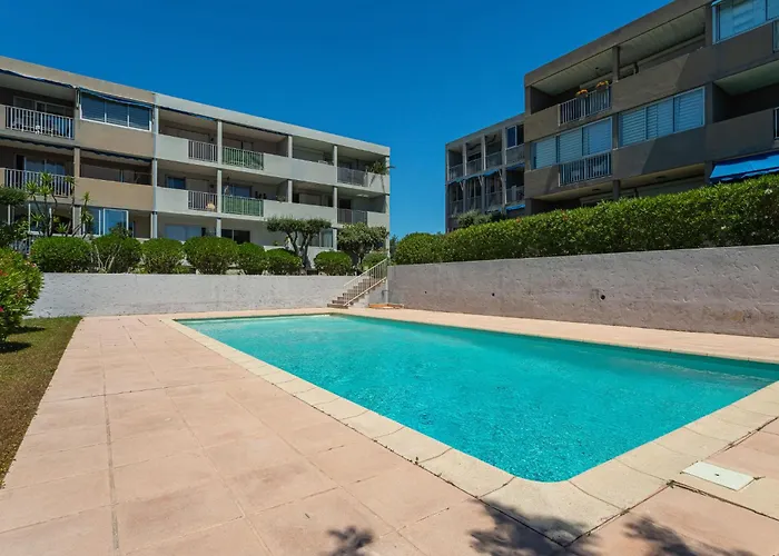 Apartment Les Vues De L'Argentiere By Interhome