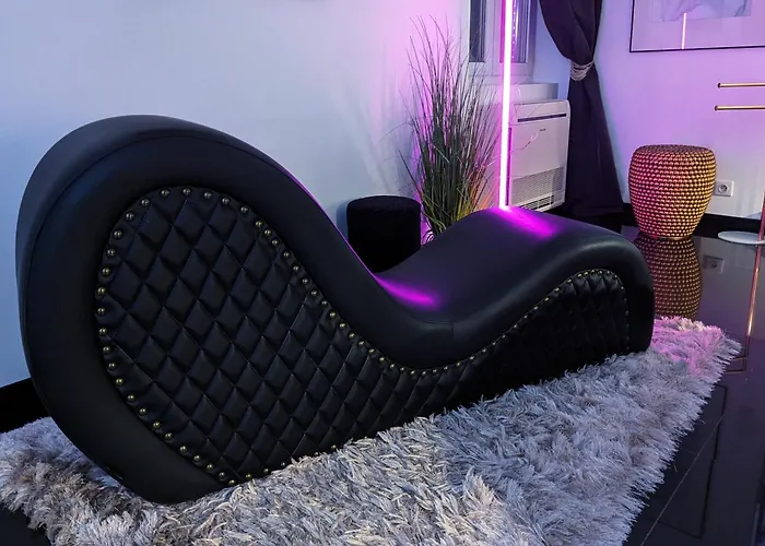 Le Lovt - LOVE ROOM