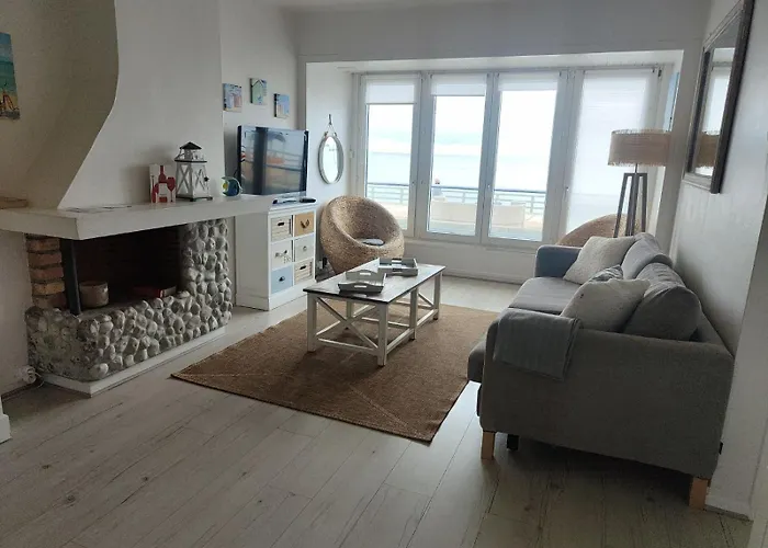 Location de vacances: Sea View 2 Room Apartment 50M2