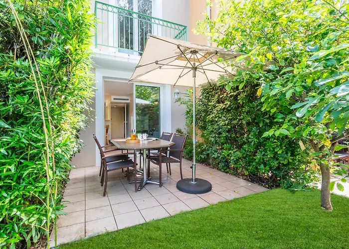 Résidence Pierre&Vacances le Hameau de la Pinède