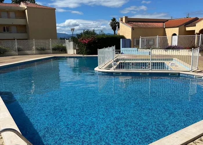 T2 RDC à Canet en Roussillon Europa 4 pers ,piscine,clim, tennis, parking