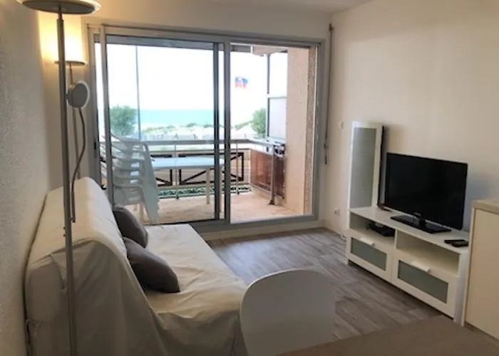 Appartement Renove 2 Chambres, Balcon, Parking - Soulac-Sur-Mer - Fr-1-648-3