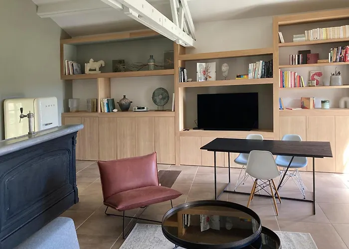 Hôtel: le secret du chat