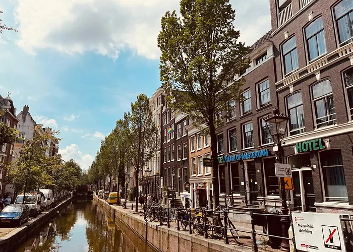 Heart Of Amsterdam Hostel