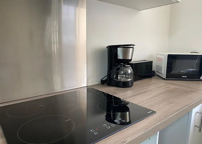 Appartement récent, proche centre ancien