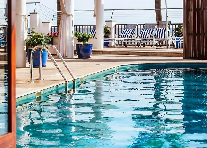 Hôtel de l'aéroport: Portixol Hotel & Restaurant