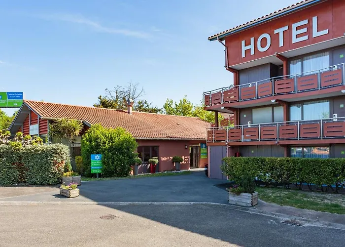 Sure By Best Western Biarritz Aeroport