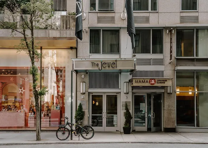 Hotel pres du College: The Jewel Hotel, New York