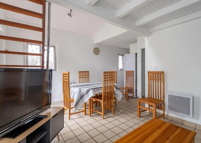 Maison Familiale A Biscarrosse : Terrasse, Tennis, Plage Et Pistes Cyclables A Proximite - Fr-1-319-507