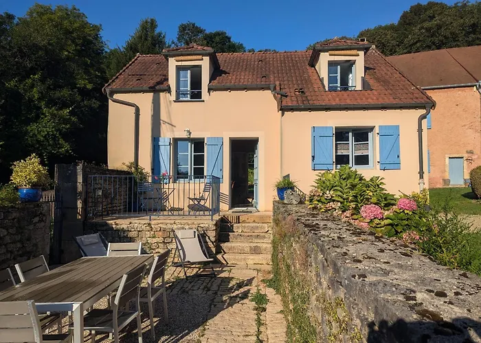 Maison Charmante A Langres Avec Wi-Fi Et Parking - Fr-1-611-43