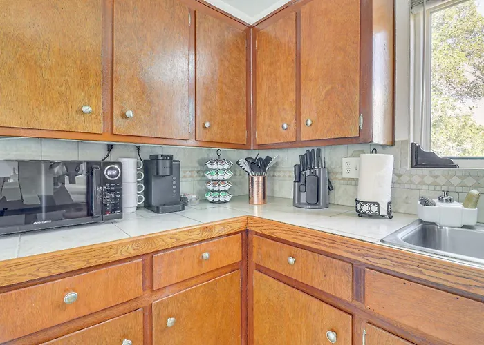 Family-Friendly Albuquerque Home Near Rio Grande!