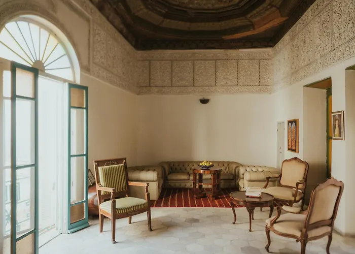 Hôtel central: La Chambre bleue