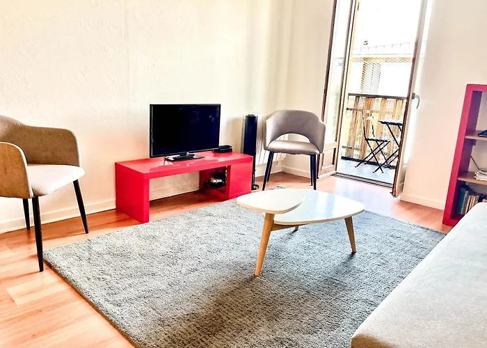 Appartement idéal en plein centre ville proche lac