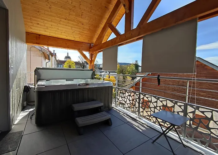 L'Aciérie Logis de luxe avec jacuzzi