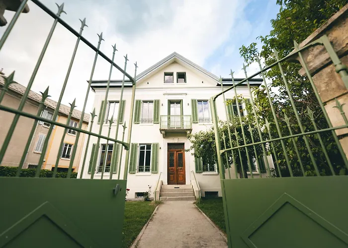 Hôtel de luxe: Villa Lorenzo Chambres&Restaurant Barcelonnette Hotel