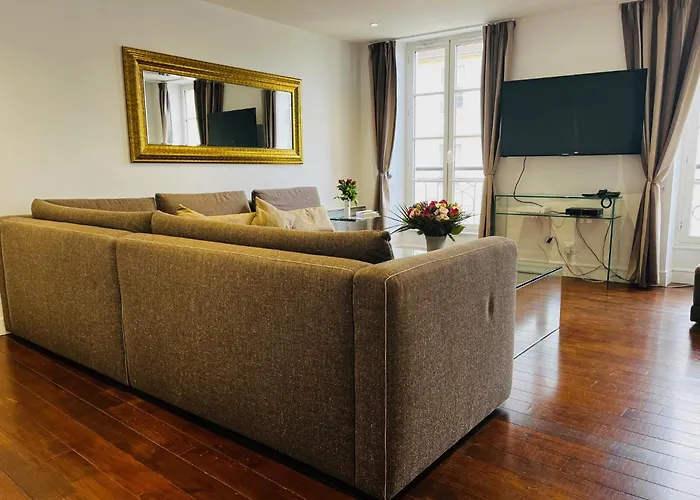 bel appartement chic et cosy 78100