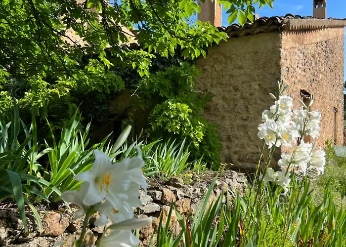 charmant appartement indépendant au sein d'un mas provençal