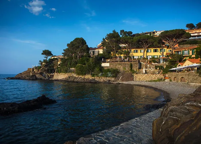 Le Relais Des Trois Mas