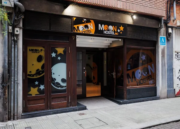 Hotel pres du College: Moon Hostel Bio