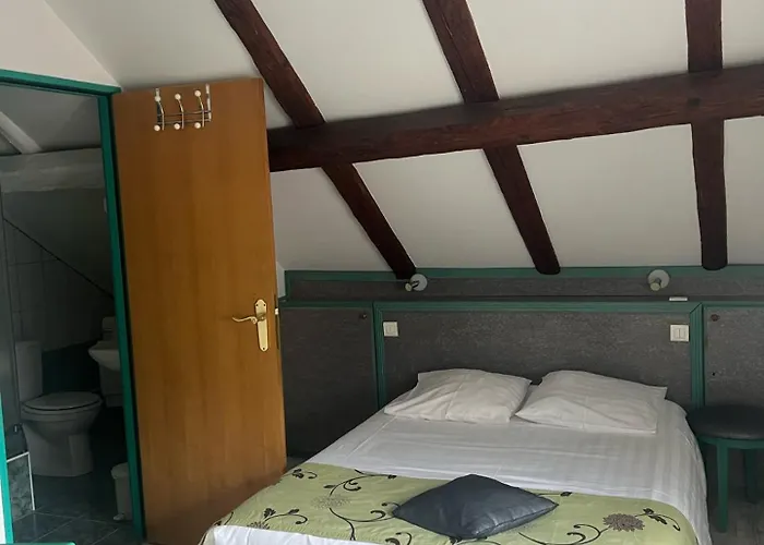 Hôtel pour familles: Hotel Restaurant 3 Châteaux