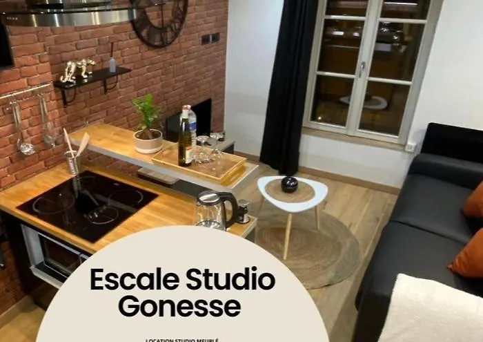 Escale Studio 21m Aéroport CDG Parc expo Astérix