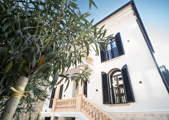 Hôtel central: La Villa Ora