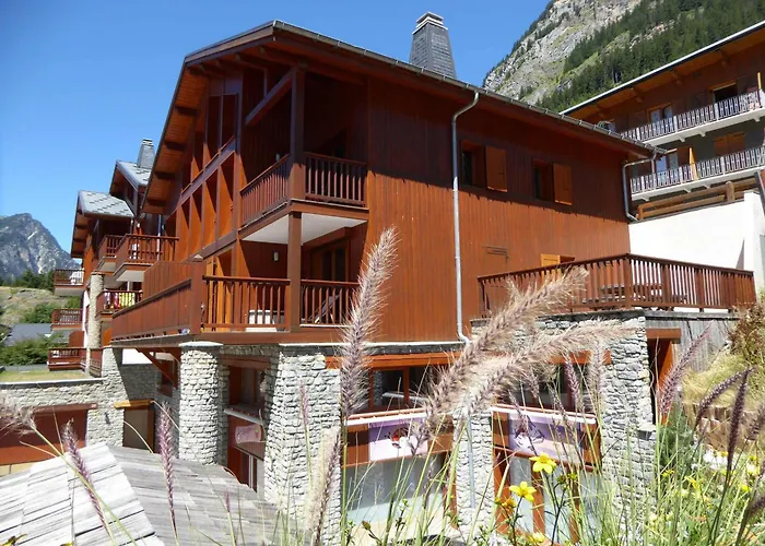 Appartement spacieux, 3 étoiles, max 8 pers, 2 terrasses - FR-1-464-54
