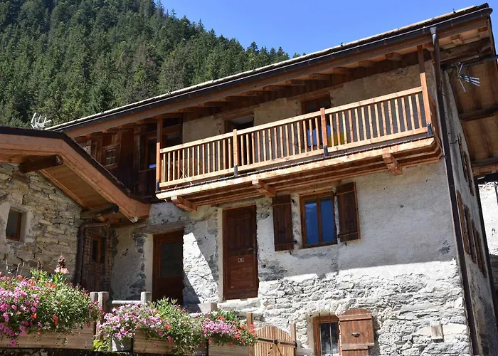 Charmante Maison de Village Rénovée - Près de Pralognan-La-Vanoise, 10 Pers, 3 Niveaux, Balcon Sud - FR-1-464-203