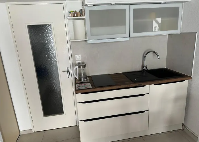 Maisonnette climatisée dans résidence naturiste