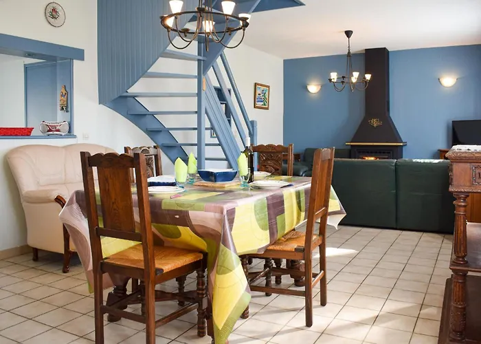 2 Bedroom Amazing Home In Pleubian