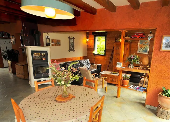 Le Pied Des Thures - Family Chalet To Host Memorable Moments!