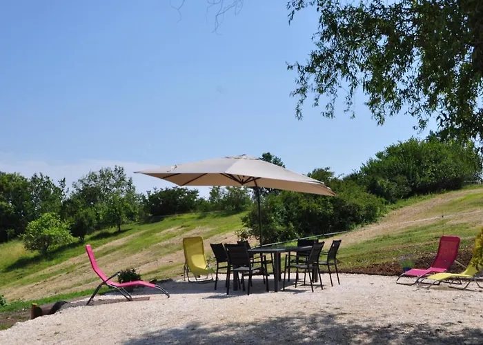 Hôtel: Les loups blancs