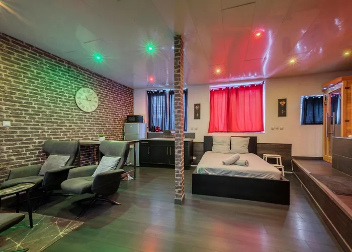Street Loft With Sauna