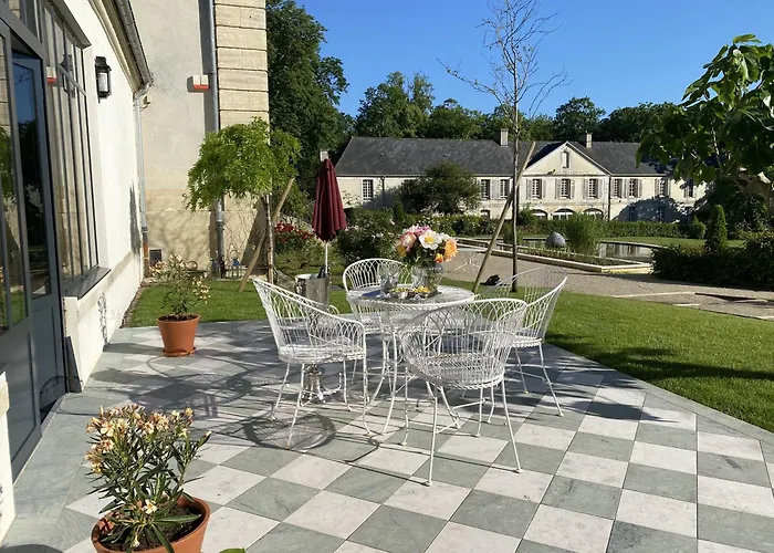 Château De La Ferrière