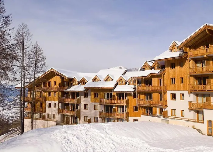 CENTRE STATION 1800 - Dernier étage Rénové - 2 Chambres 6 personnes - Skis aux pieds