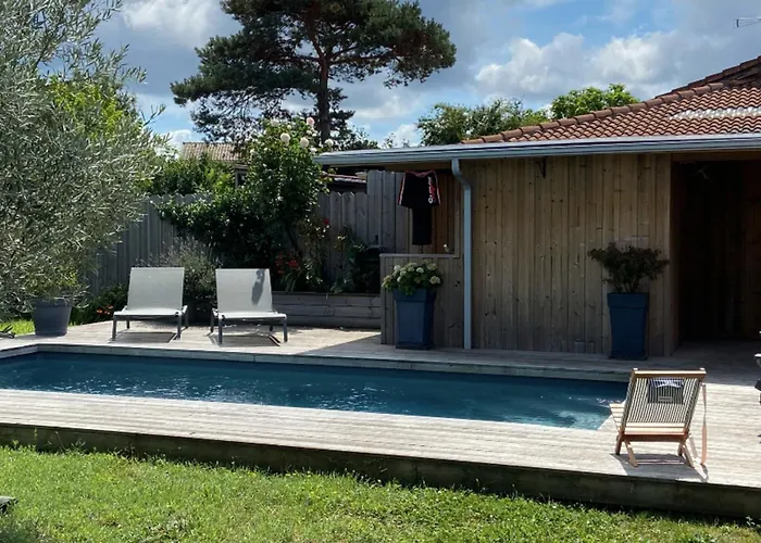Sumptuous Cap Ferret Style House