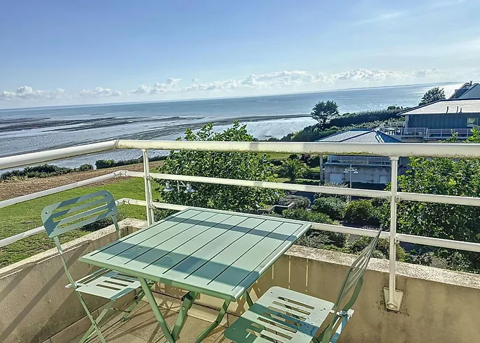 Appartement 2 Chambres Pres De La Plage Avec Balcon, Ascenseur, Garage Et Wi-Fi Gratuit - Fr-1-361-487