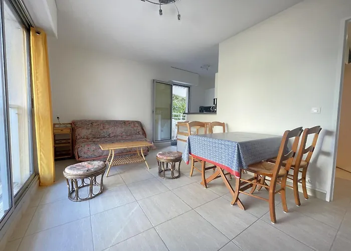 Appartement T2 - Accès plage et commerces - Parking inclus - FR-1-474-6