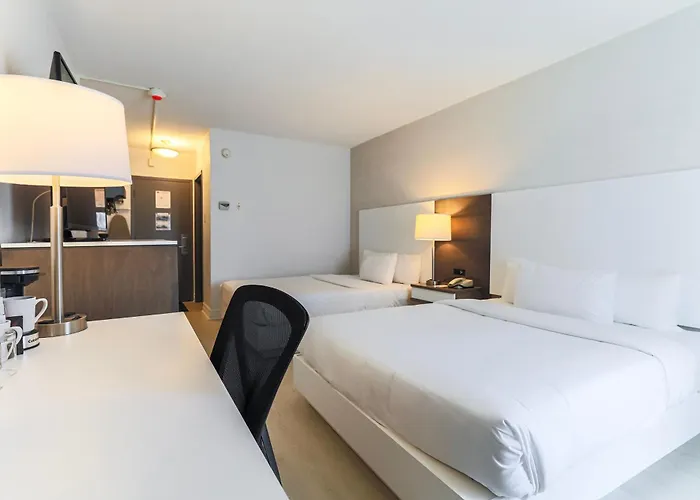 Hotel Universel