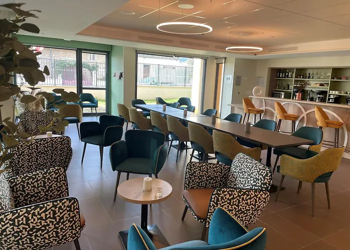 Domitys Les Demoiselles - résidence intergénérationnelle