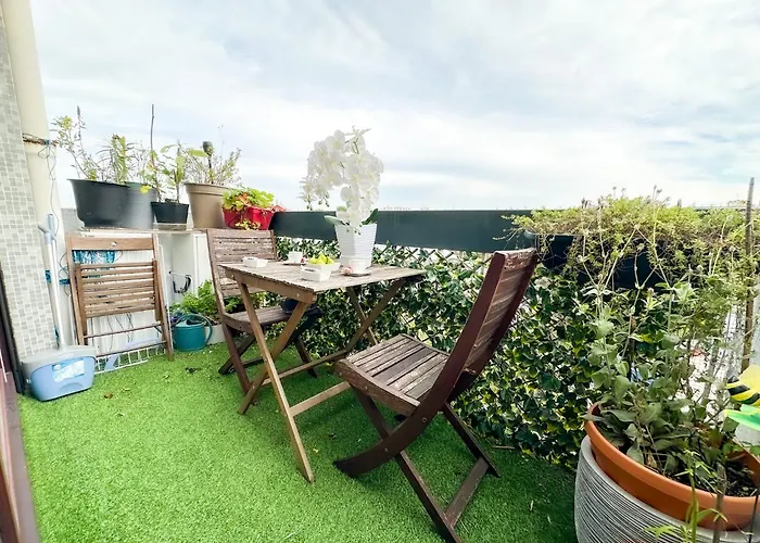 - Le COSY GARDEN - Proche RER A et E - Paris Disney - Parking - WIFI- Netflix Gratuit !!!