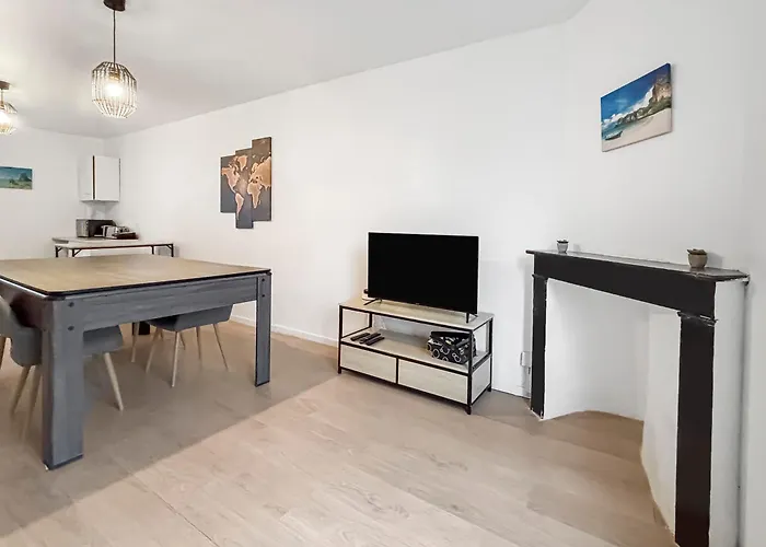 Évasion détente avec Jacuzzi Sauna&Billard