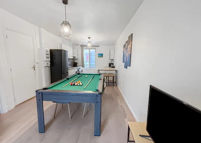 Évasion détente avec Jacuzzi Sauna&Billard